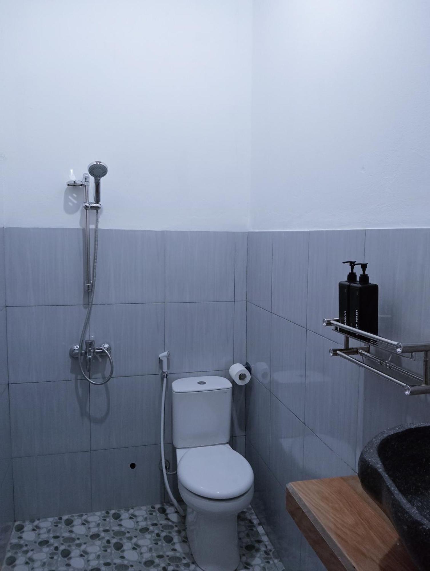 Jepun Homestay Lemukih Singaraja Esterno foto